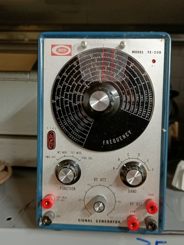 Signal+Generator_Model_TE20D_(Tech)=0754.jpg