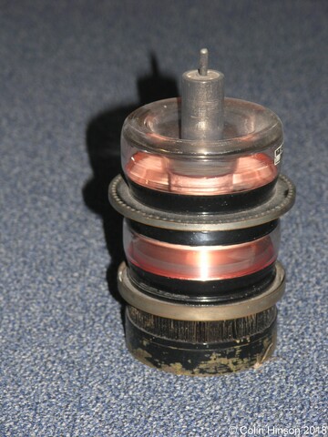 Valve_Type_CV2163_(Disc_sealed_triode)=0161.jpg