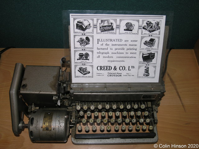 Morse_Creed_Keyboard_Perforator_9=0019.jpg