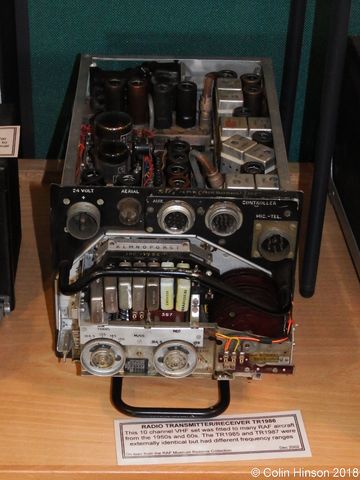 Transceiver_Type_TR1986=0211.jpg