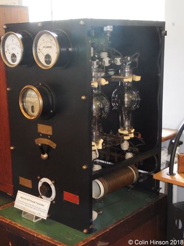 Transmitter_Marconi_500W=0254.jpg