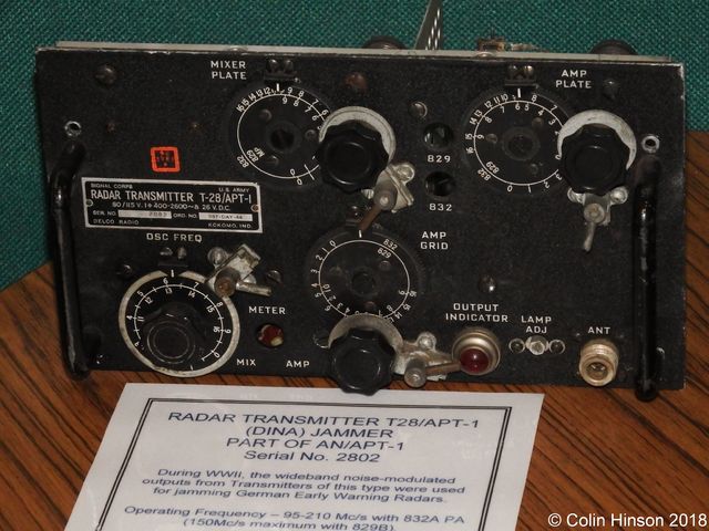 Transmitter_Radar_Type_T28-APT-1=0219.jpg