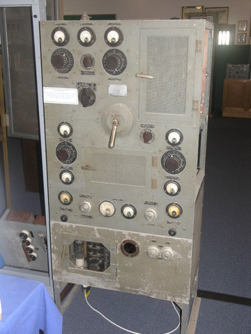 Transmitter_Type_T77_(front)=0381.jpg