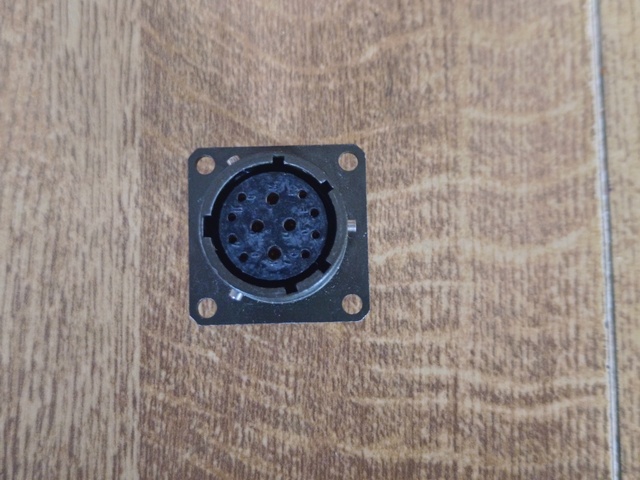 Amphenol<br>12way socket