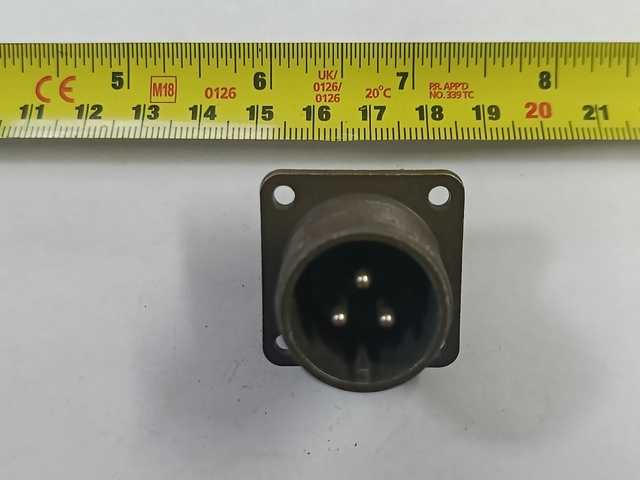 Amphenol_3way_plug=0218.jpg