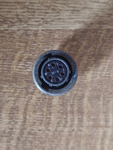 Amphenol_6way_socket=0240.jpg