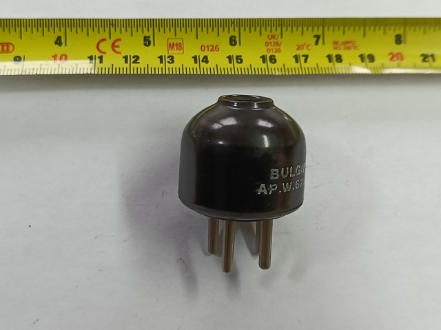 Bulgin_B4_plug=0236.jpg